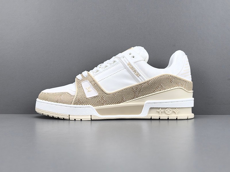 LV Trainer Sneaker 017
