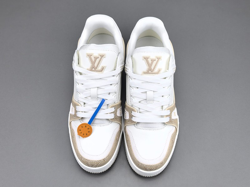 LV Trainer Sneaker 017