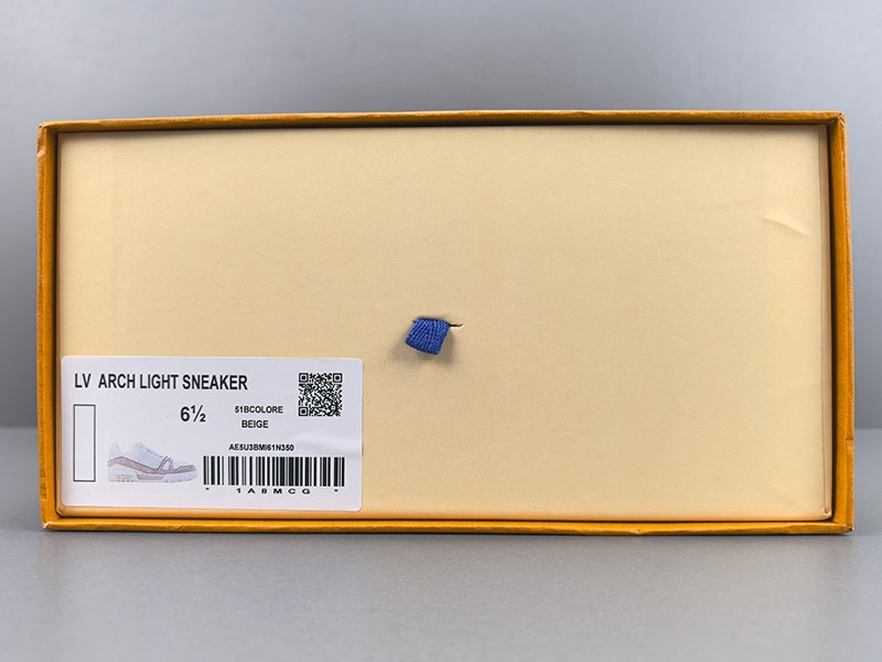 LV Trainer Sneaker 017