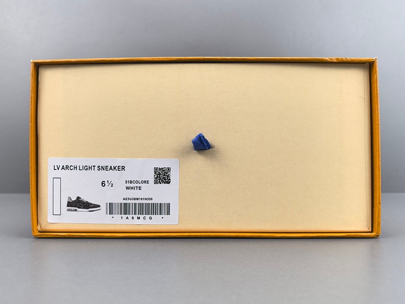 LV Trainer Sneaker 019