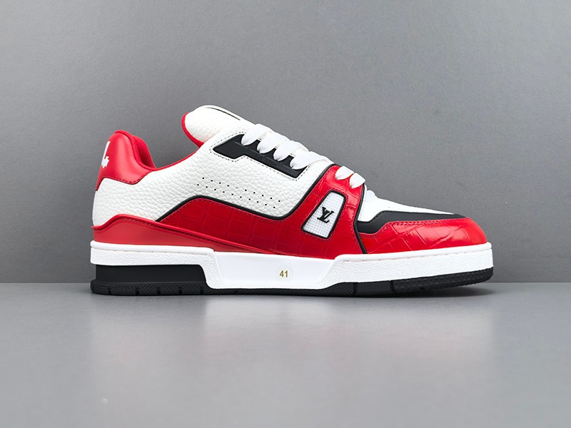 LV Trainer Sneaker 018