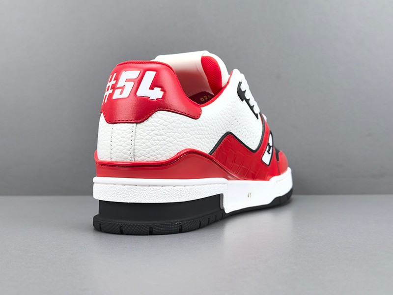 LV Trainer Sneaker 018