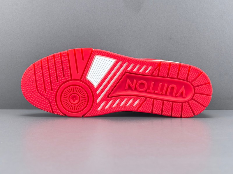 LV Trainer Sneaker 023