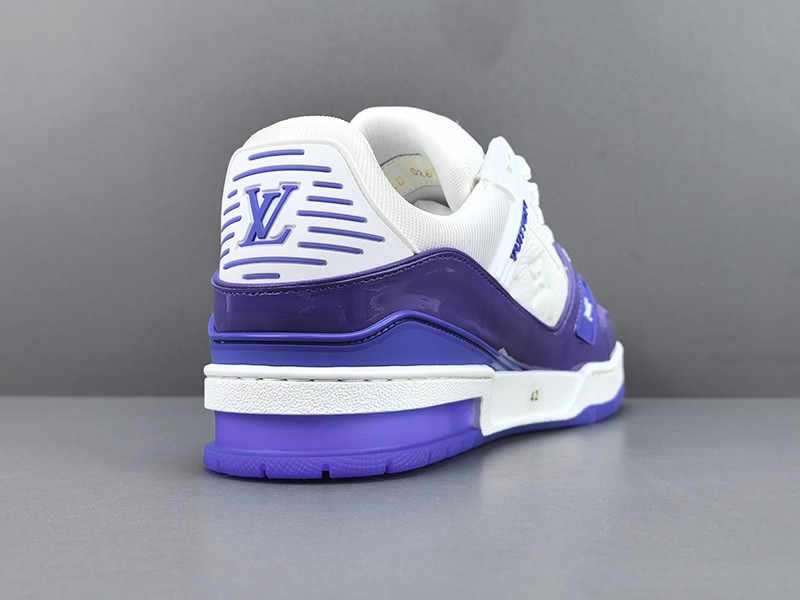 LV Trainer Sneaker 022