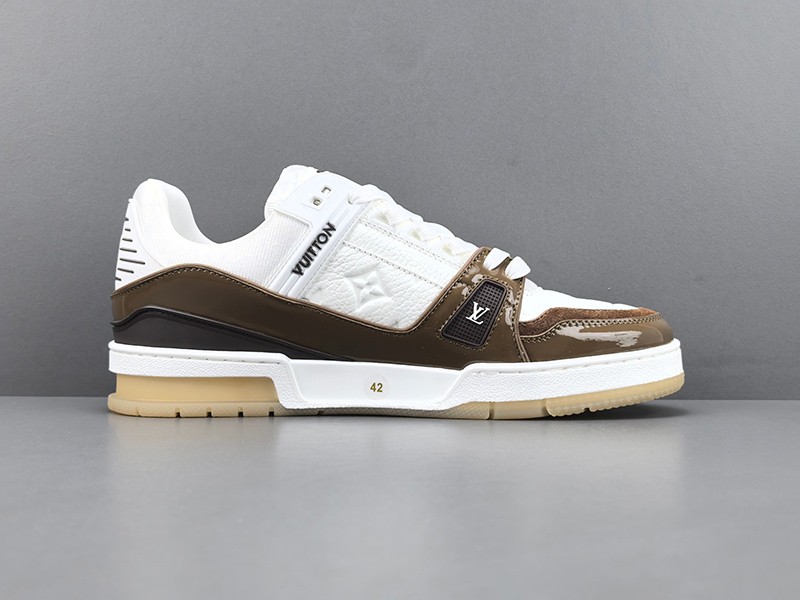 LV Trainer Sneaker 020