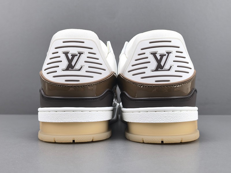 LV Trainer Sneaker 020