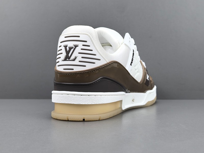 LV Trainer Sneaker 020