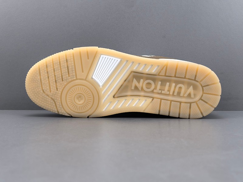 LV Trainer Sneaker 020