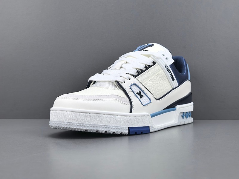 LV Trainer Sneaker 026