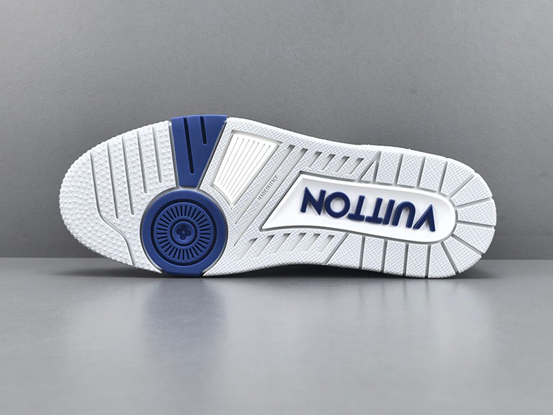 LV Trainer Sneaker 026