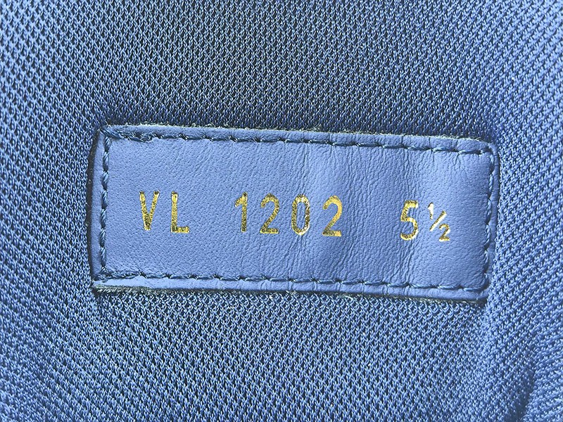 LV Trainer Sneaker 026