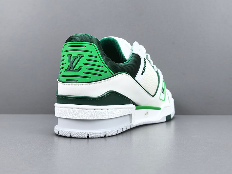 LV Trainer Sneaker 027
