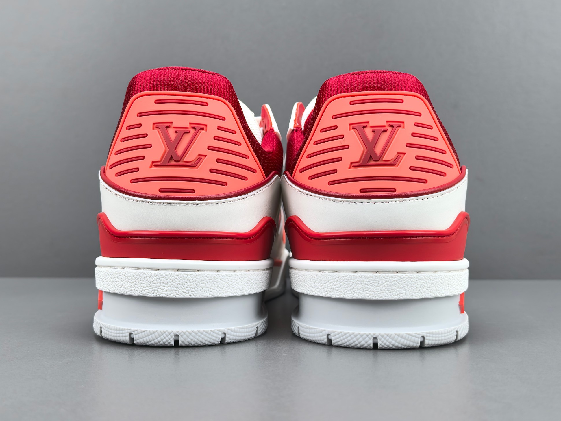 LV Trainer Sneaker 028