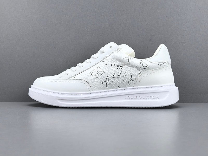 LV Trainer Sneaker 029