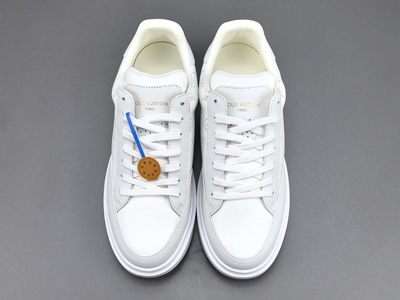 LV Trainer Sneaker 029