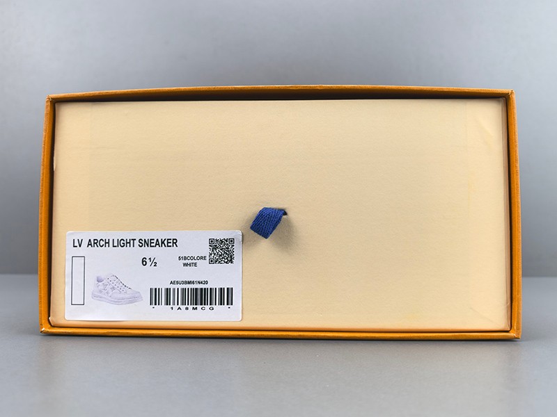 LV Trainer Sneaker 029