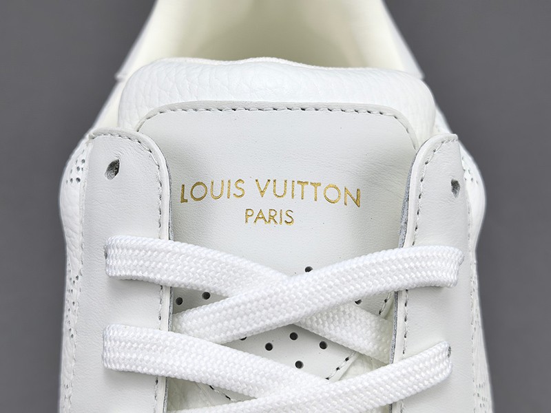 LV Trainer Sneaker 029