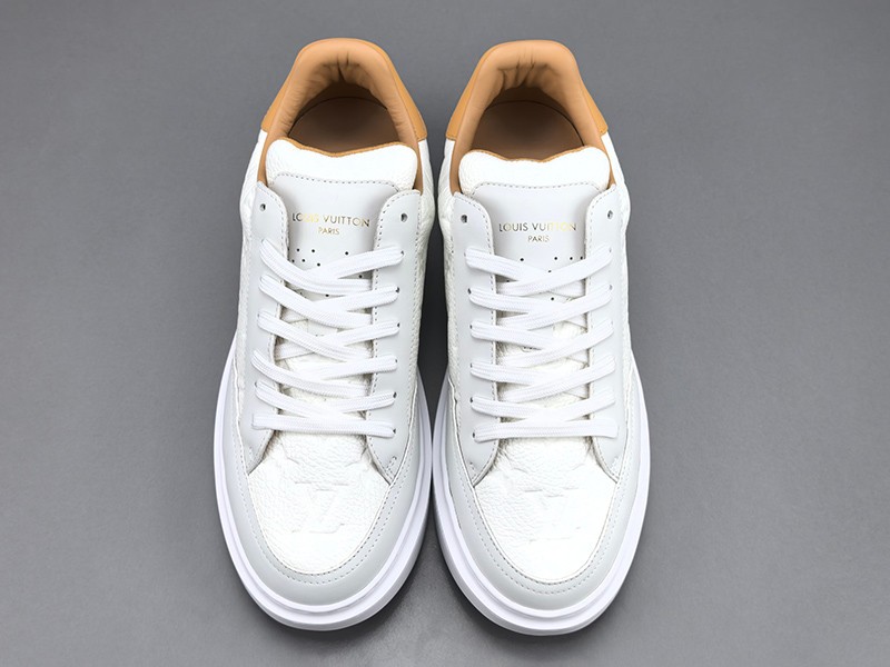 LV Trainer Sneaker 031
