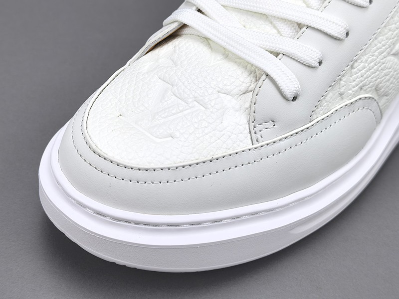 LV Trainer Sneaker 031