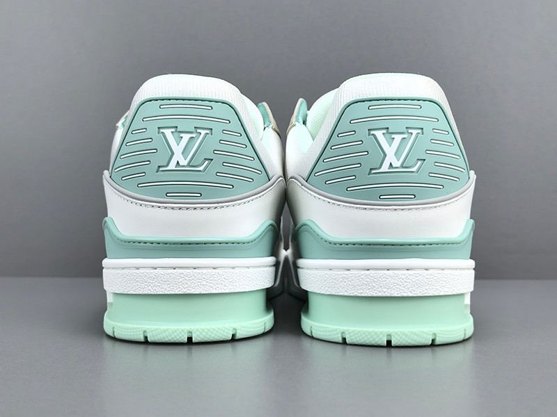 LV Trainer Sneaker 033