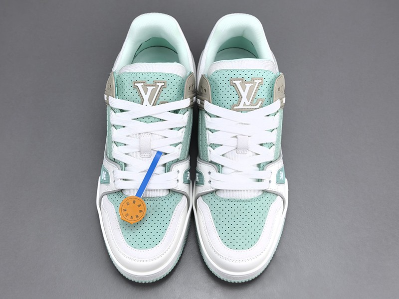 LV Trainer Sneaker 033
