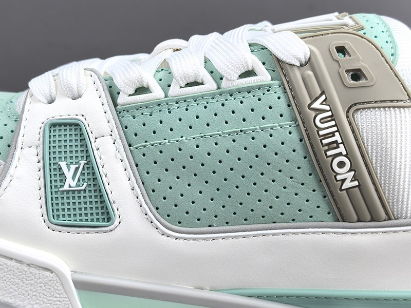 LV Trainer Sneaker 033