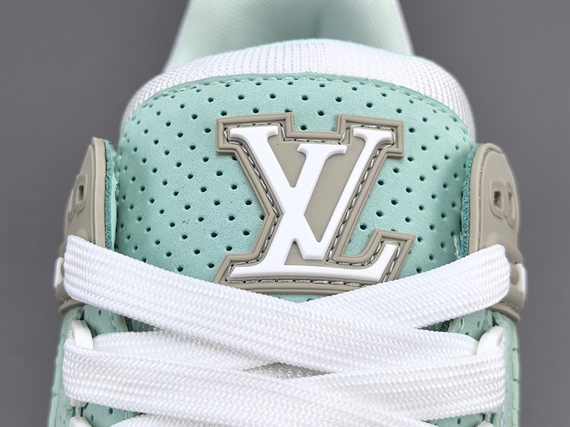 LV Trainer Sneaker 033