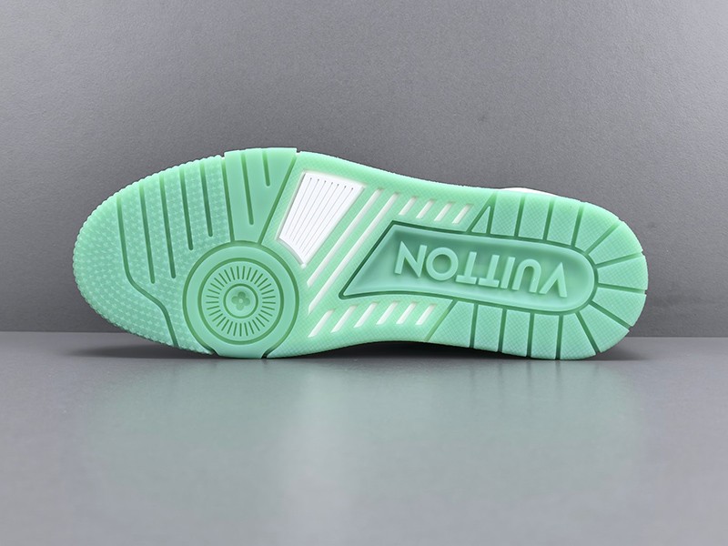 LV Trainer Sneaker 034