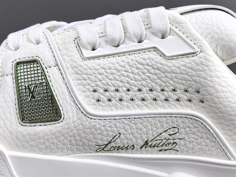 LV Trainer Sneaker 034