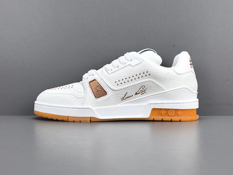 LV Trainer Sneaker 035