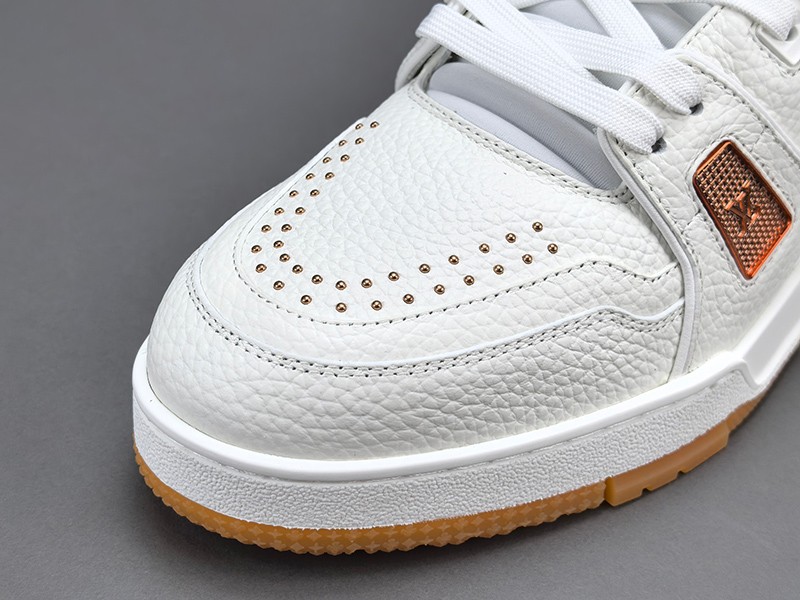 LV Trainer Sneaker 035
