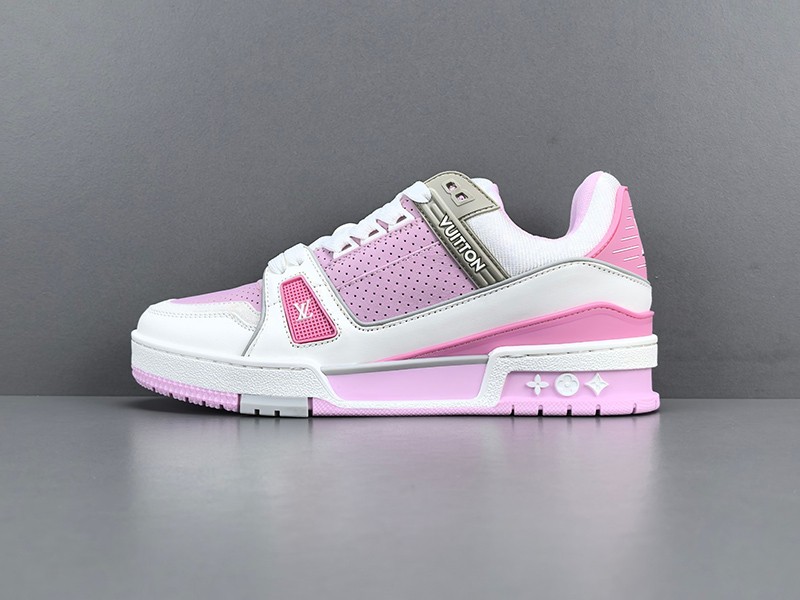 LV Trainer Sneaker 037