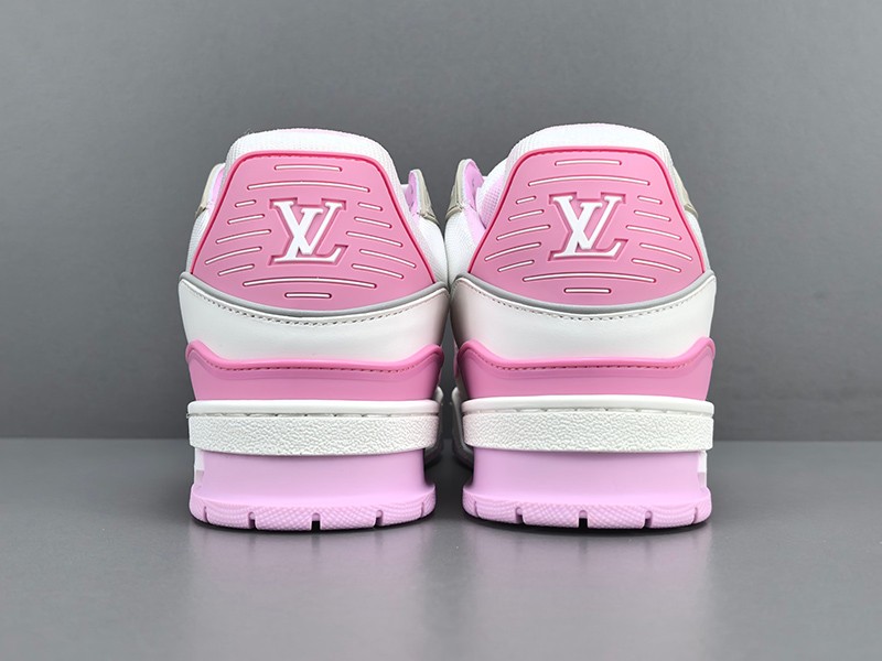LV Trainer Sneaker 037