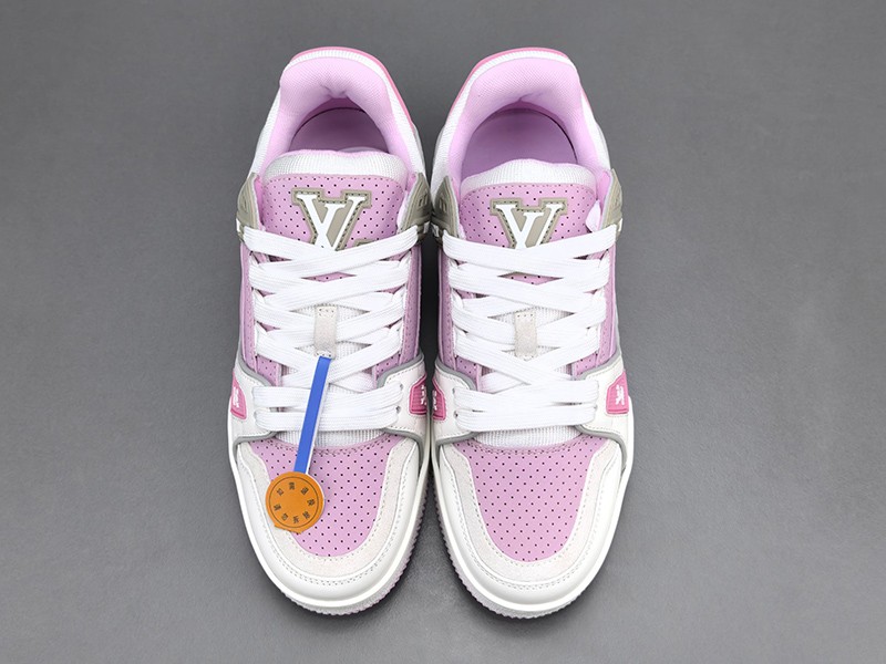 LV Trainer Sneaker 037