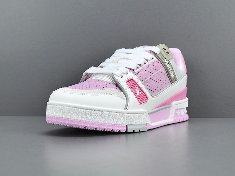 LV Trainer Sneaker 037