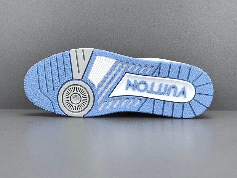 LV Trainer Sneaker 036