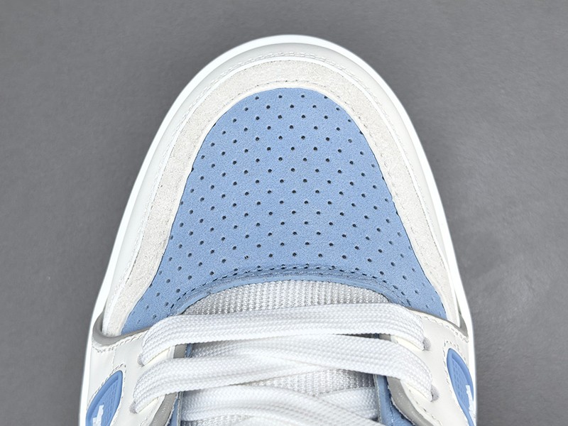 LV Trainer Sneaker 036