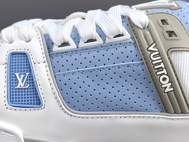 LV Trainer Sneaker 036