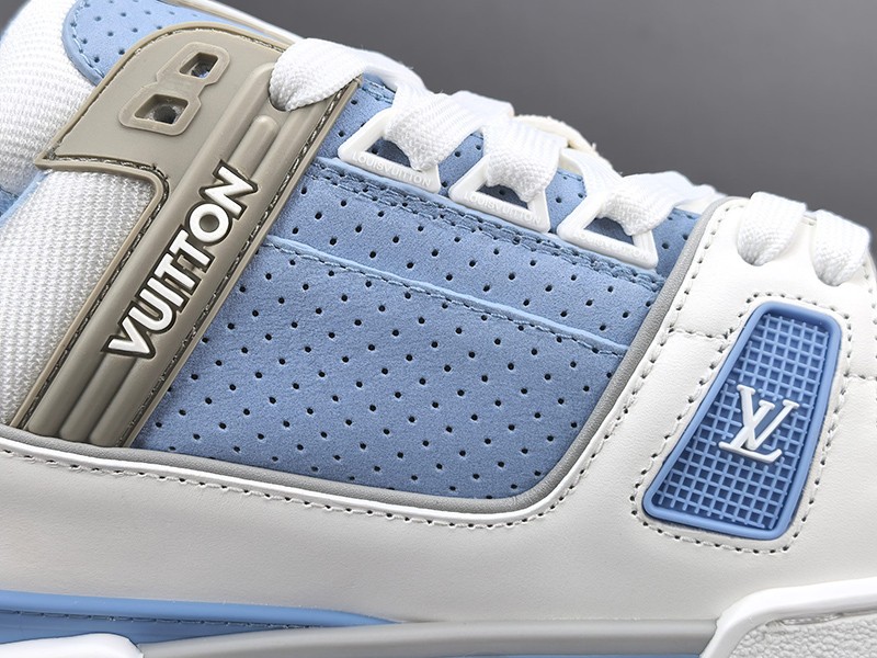 LV Trainer Sneaker 036