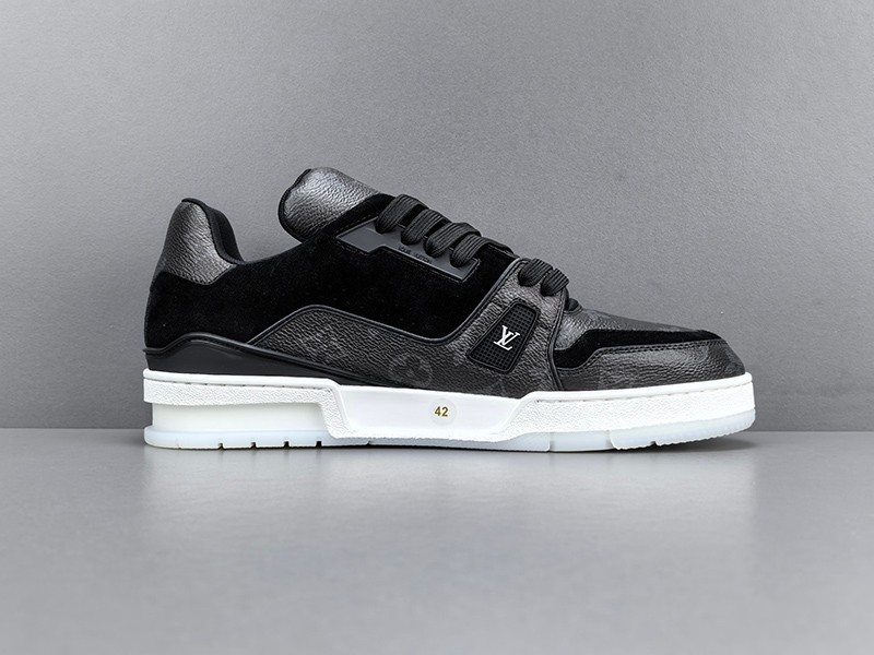 LV Trainer Sneaker 038
