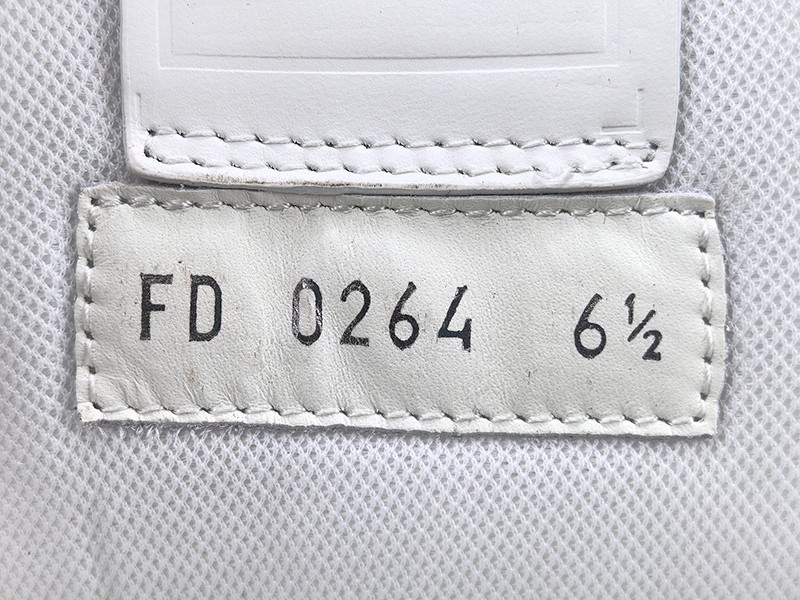 LV Trainer Sneaker 039