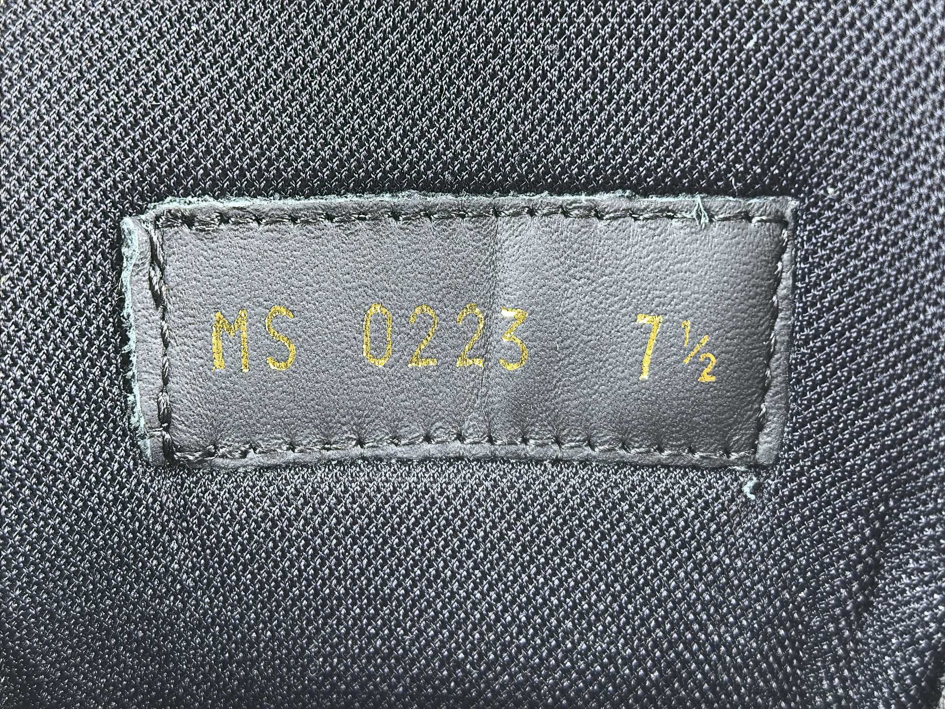 LV Trainer Sneaker 041