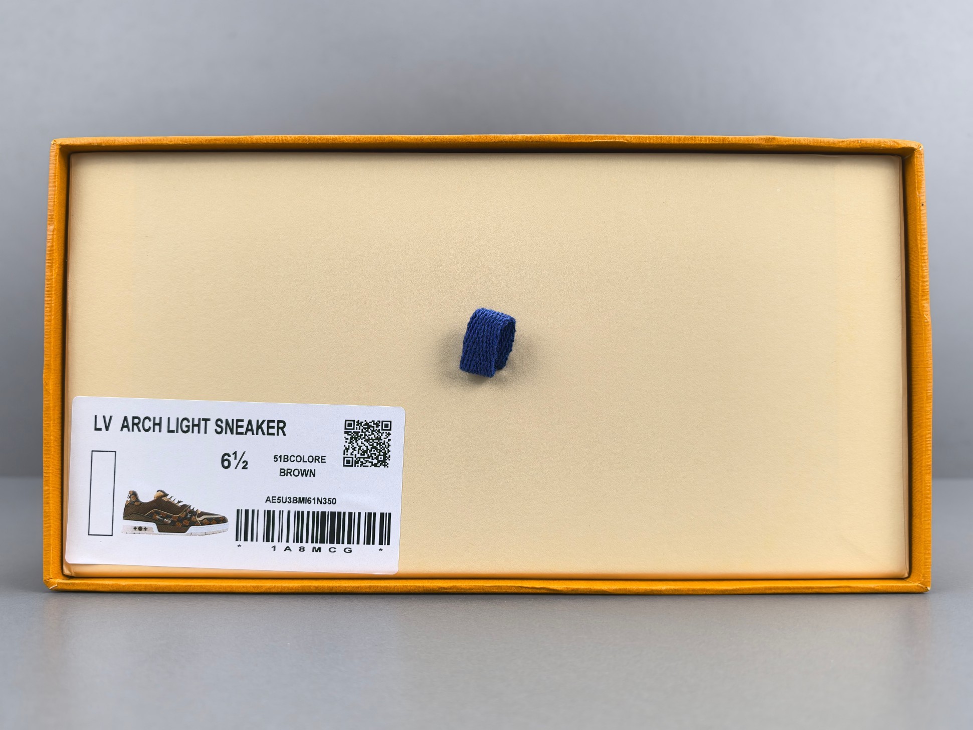 LV Trainer Sneaker 043