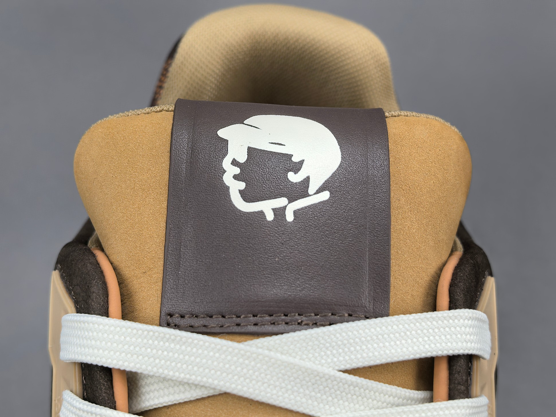 LV Trainer Sneaker 043