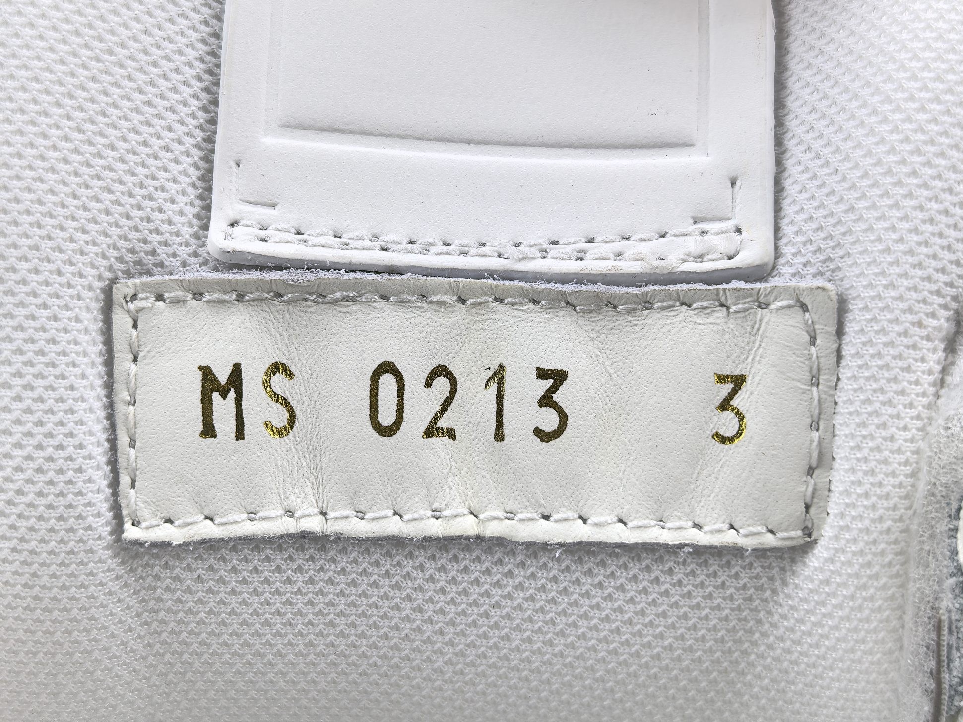 LV Trainer Sneaker 044