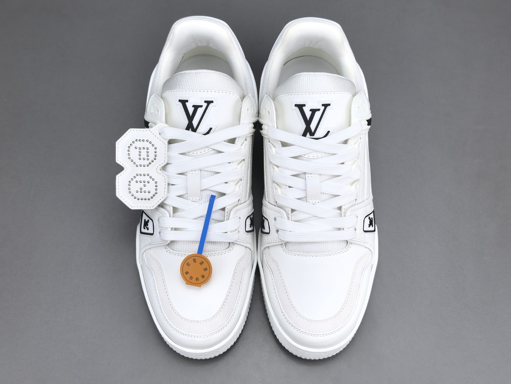 LV Trainer Sneaker 045