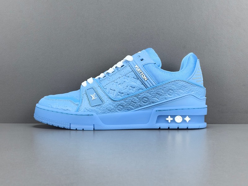 LV Trainer Sneaker 048