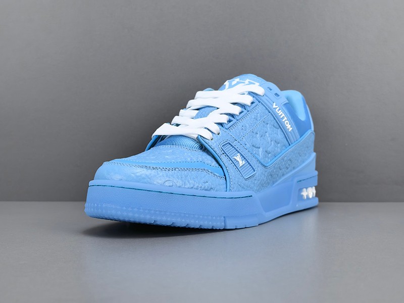 LV Trainer Sneaker 048