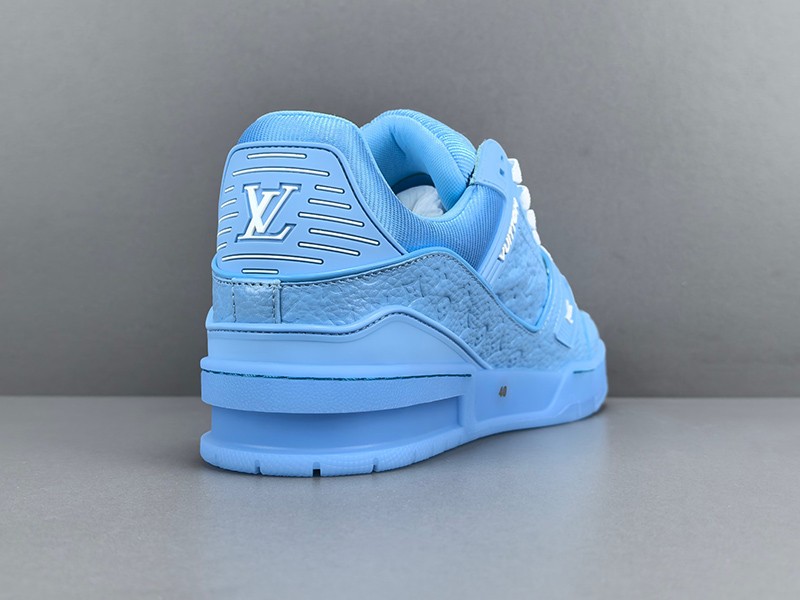 LV Trainer Sneaker 048