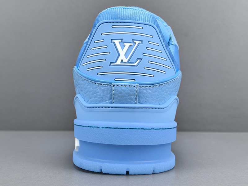 LV Trainer Sneaker 048